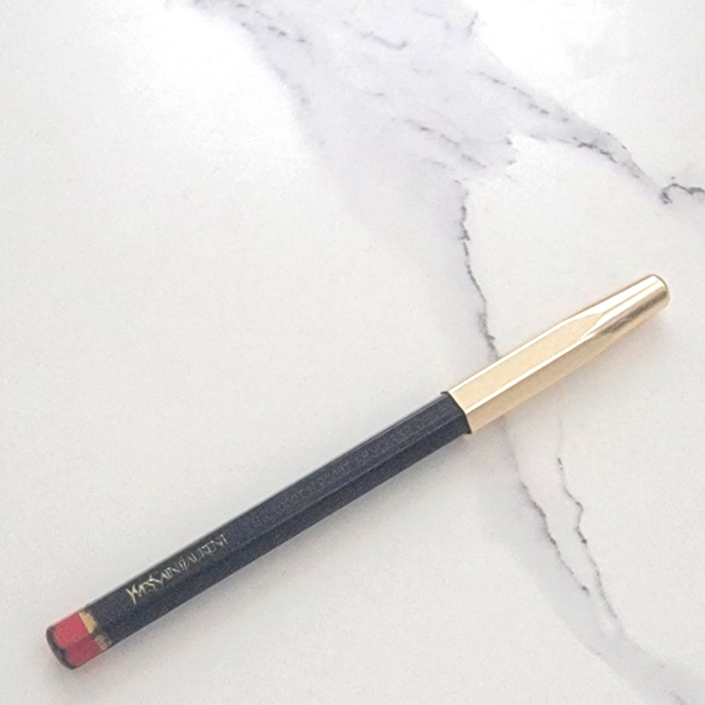 Yves Saint Laurent Lip Pencil Liner